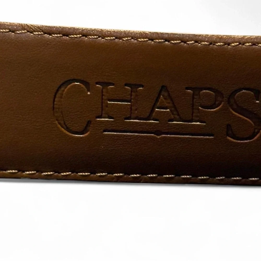 Chaps White Leather Large Belt. 1.25X42”